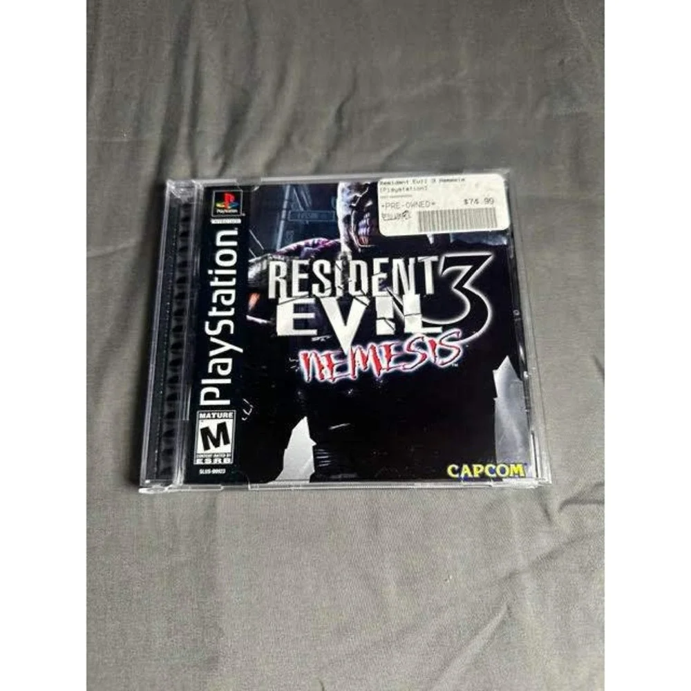 Resident Evil 3 Nemesis Sony PlayStation 1 PS1 Capcom 1999 SLUS-00923 Retro Game